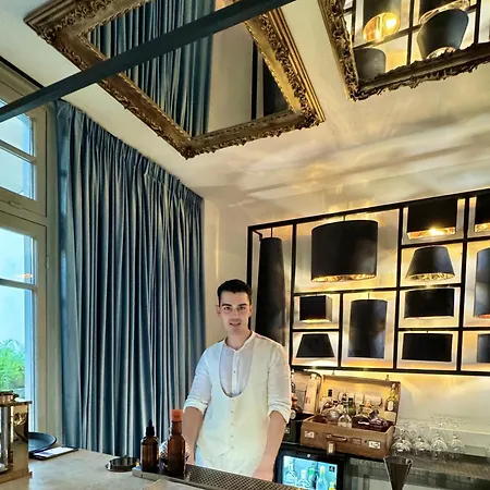 The L7 Str - Luxury Boutique Collection Hotel Atény